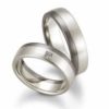 Dunkle Trauringe Princess-Cut