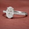 Stella Verlobungsring mit 2 Karat Oval (Labor) Diamant, 950/- Platin
