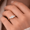 Flora Verlobungsring in 750/- Gelbgold mit Labor Diamanten