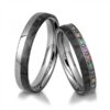 Dunkle Trauringe mit Carbon und Farbigen Brillanten
