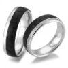 Dunkle Trauringe mit Carbon und Brillanten in Platin und Weißgold